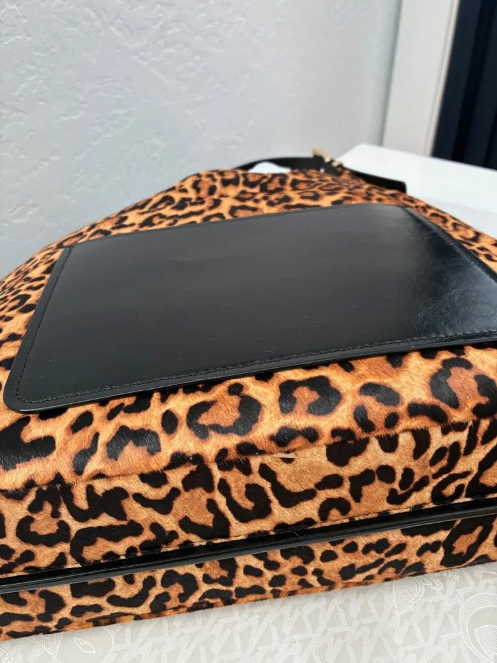 MICHAEL Michael Kors Nolita Large Hobo Bag in leopard-print haircalf, - Picture 5 of 5